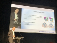 Le Dr Frédéric Duroure intervenant sur la rhinoplastie de la pointe