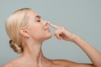 Chirurgie esthétique de la pointe nasale à Meylan